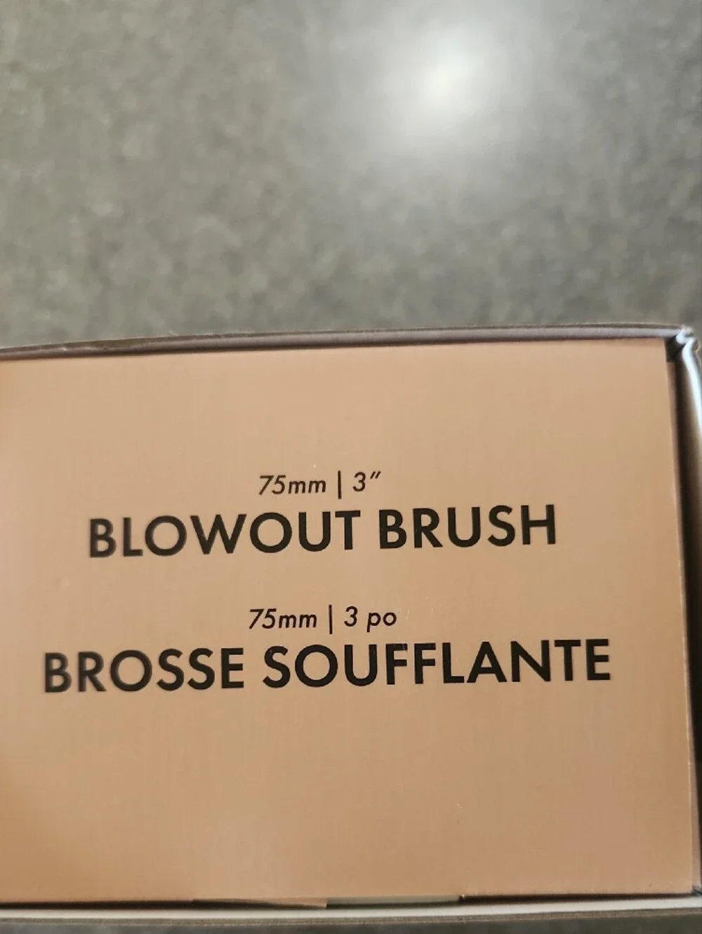BondiBoost White Blowout Brush for Smooth Styling